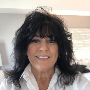 Meet your Posher, Janet